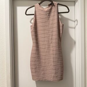 Elegant Sleeveless Dress in Blush Pink